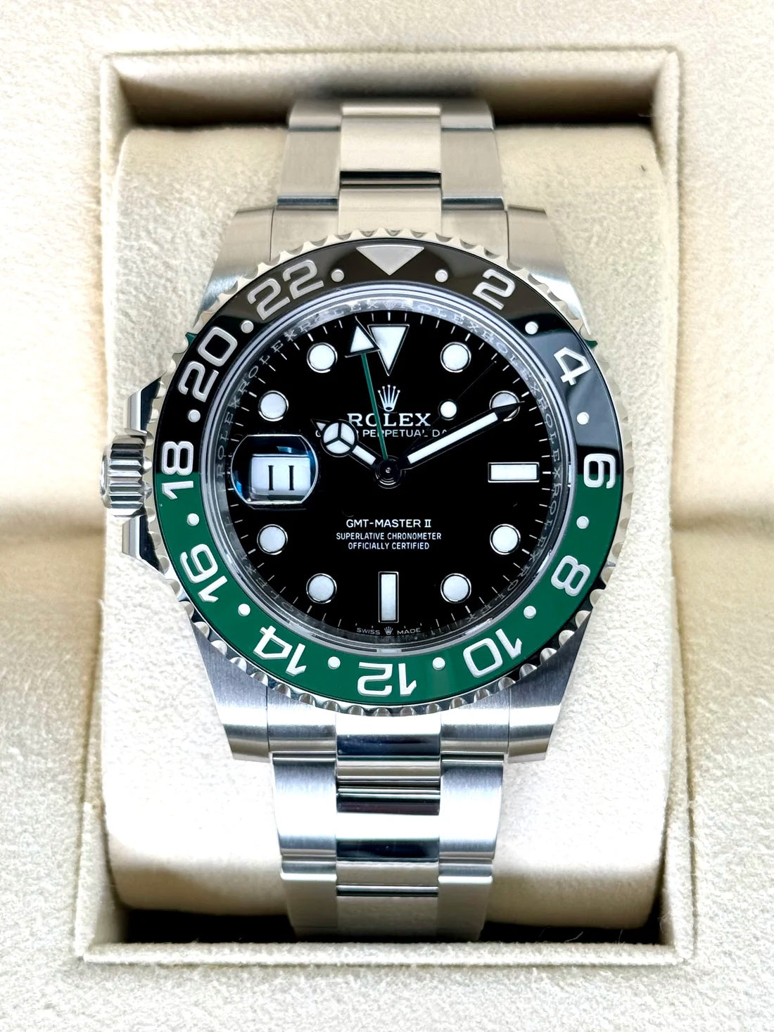 4443E303-9ACE-4D8E-BAED-E739305DDAE5.jpg 2024 Rolex GMT-Master II “Sprite” 40mm 126720VTNR Oyster (Unworn)