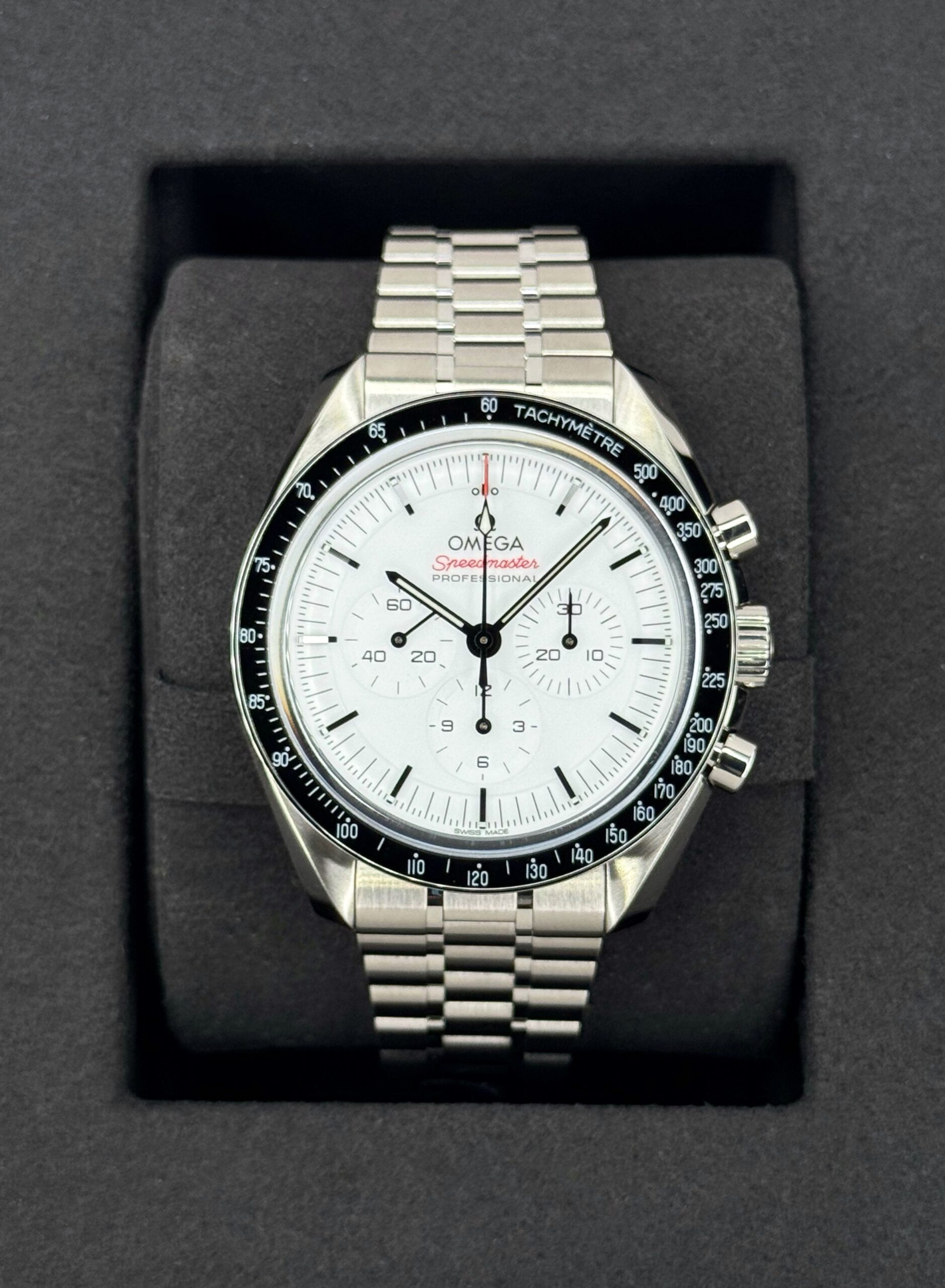 IMG_0058_26d6eb65-ad05-4027-9d52-aac00b3dea94.jpg 2025 Omega Speedmaster Moonwatch Professional 42mm White Dial (Unworn)