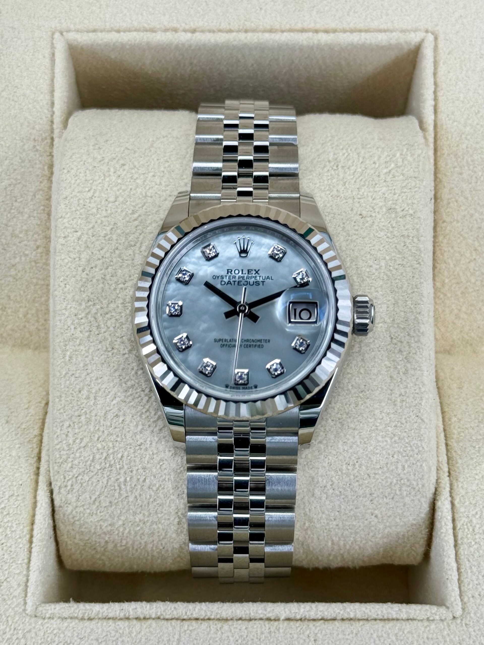 IMG_0365.jpg 2024 Rolex Lady Datejust 28mm 279174 Jubilee MOP Diamond Dial (Unworn)
