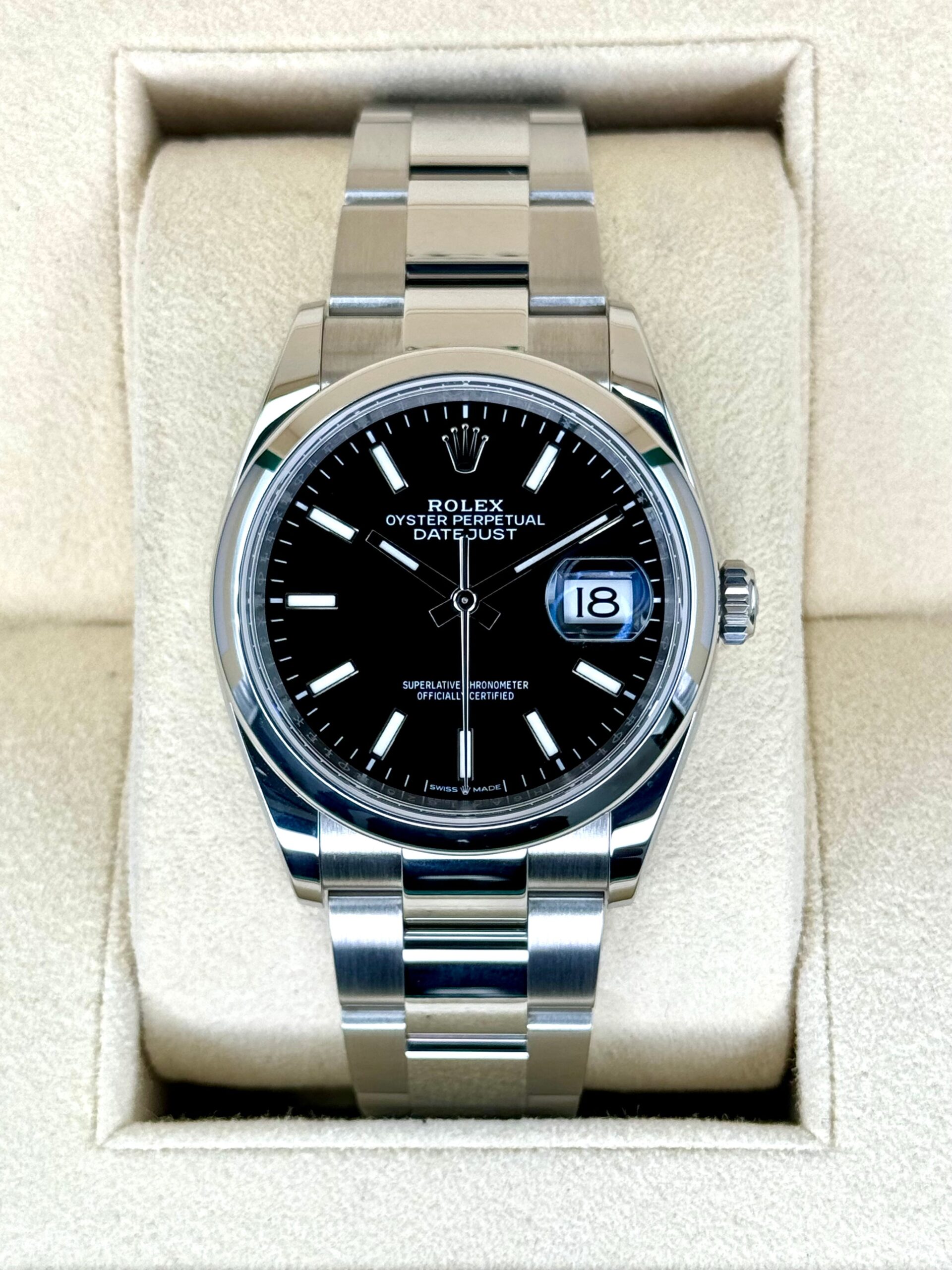 IMG_4105.jpg 2022 Rolex Datejust 36mm 126200 Stainless Steel Oyster Black Dial