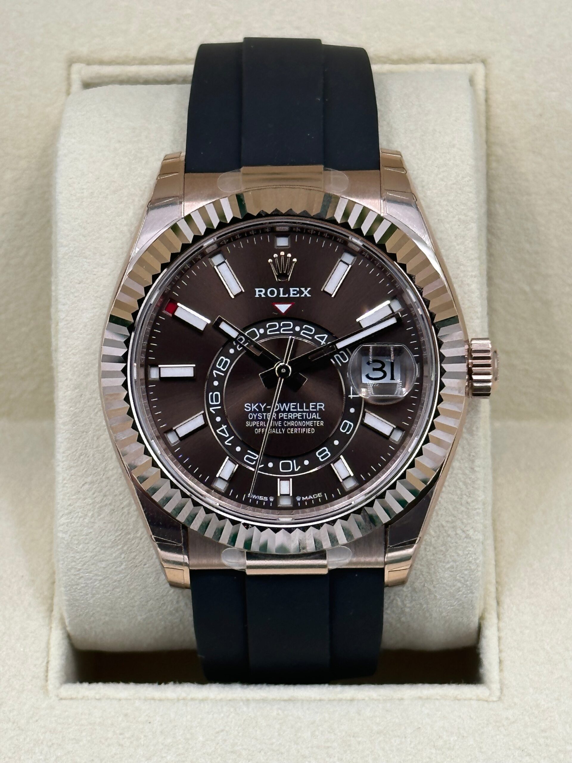 IMG_4955.jpg 2023 Rolex Sky-Dweller 336235 Rose Gold Oysterflex Chocolate Dial (Unworn)