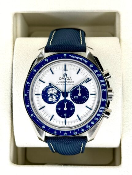 2024 Omega Speedmaster Silver Snoopy Award 310.32.42.50.02.001 (Unworn)