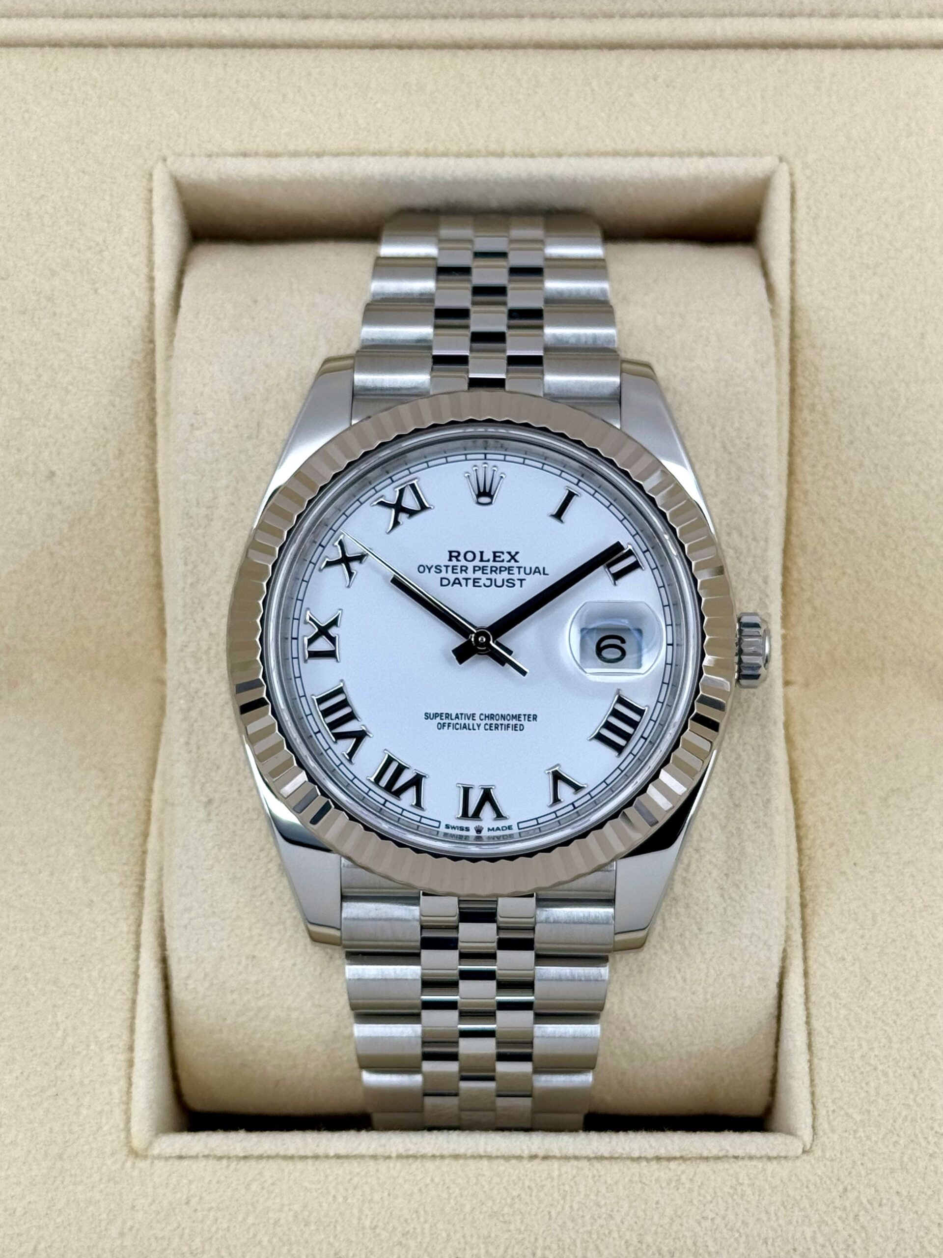 IMG_8221.jpg 2022 Rolex Datejust 41mm 126334 Stainless Steel Jubilee White Dial