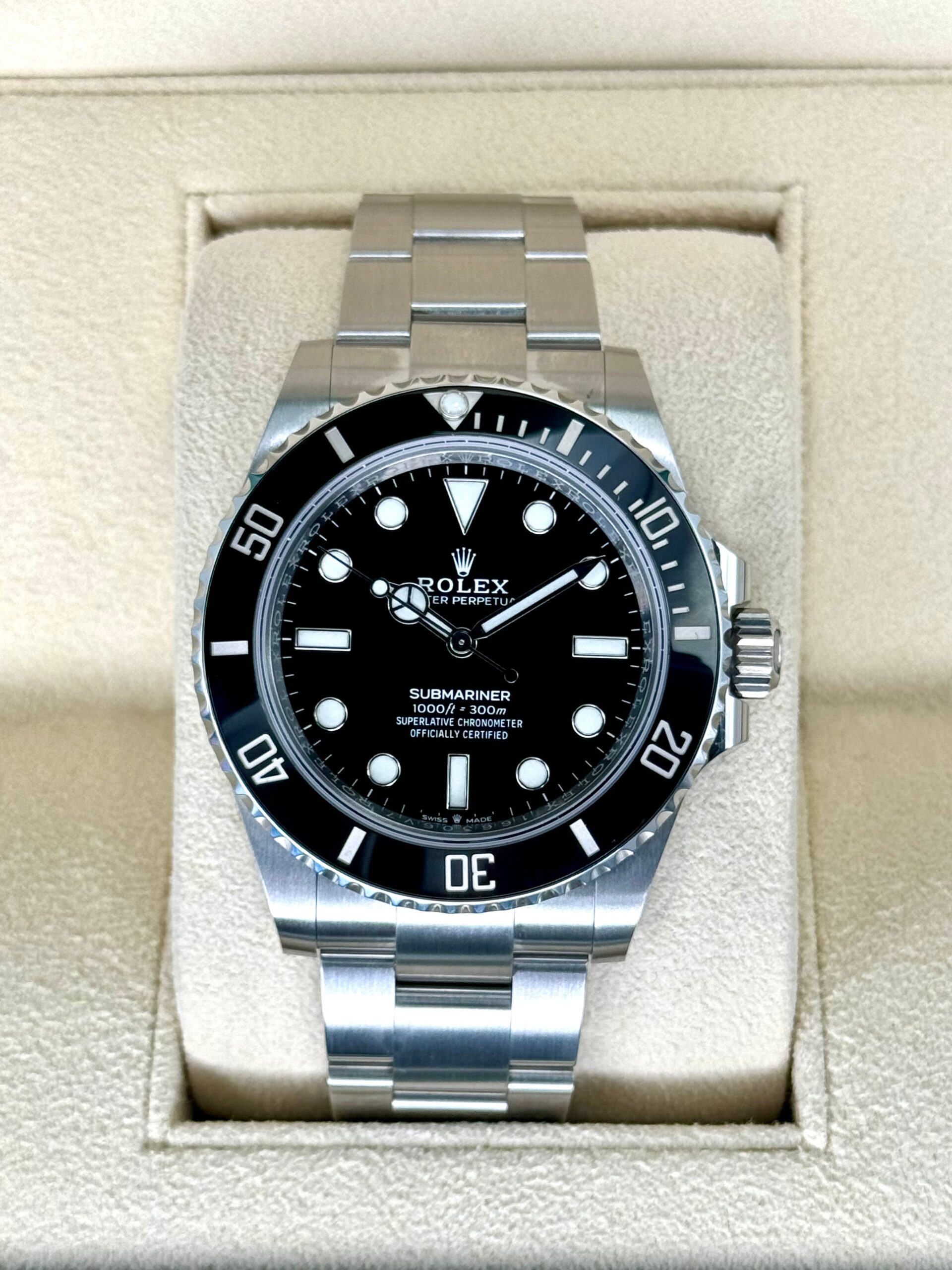 IMG_8897.jpg 2023 Rolex Submariner 41mm 124060 Stainless Steel Black Dial (Unworn)