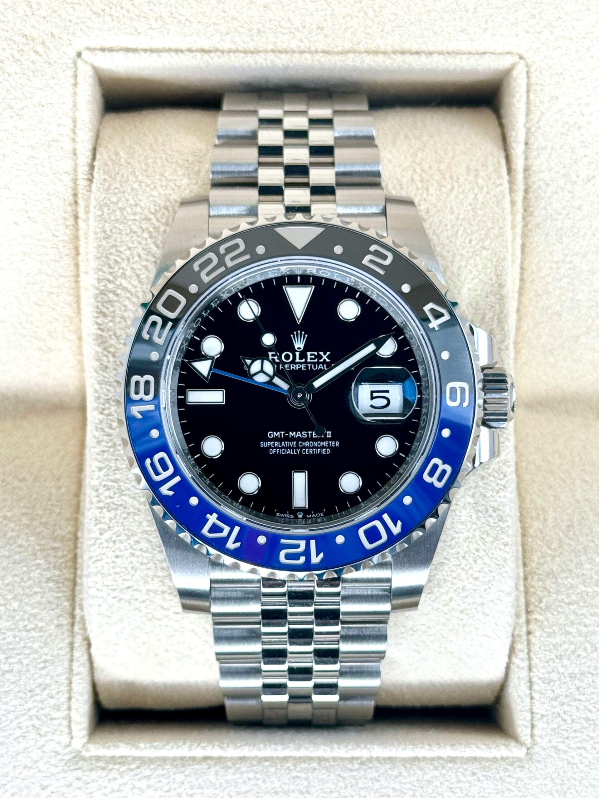 IMG_8973_ed03ead6-ff59-4fd4-bf73-7ad9c0b6baee.jpg 2024 Rolex GMT-Master II "Batgirl" 40mm 126710BLNR Jubilee Black Dial